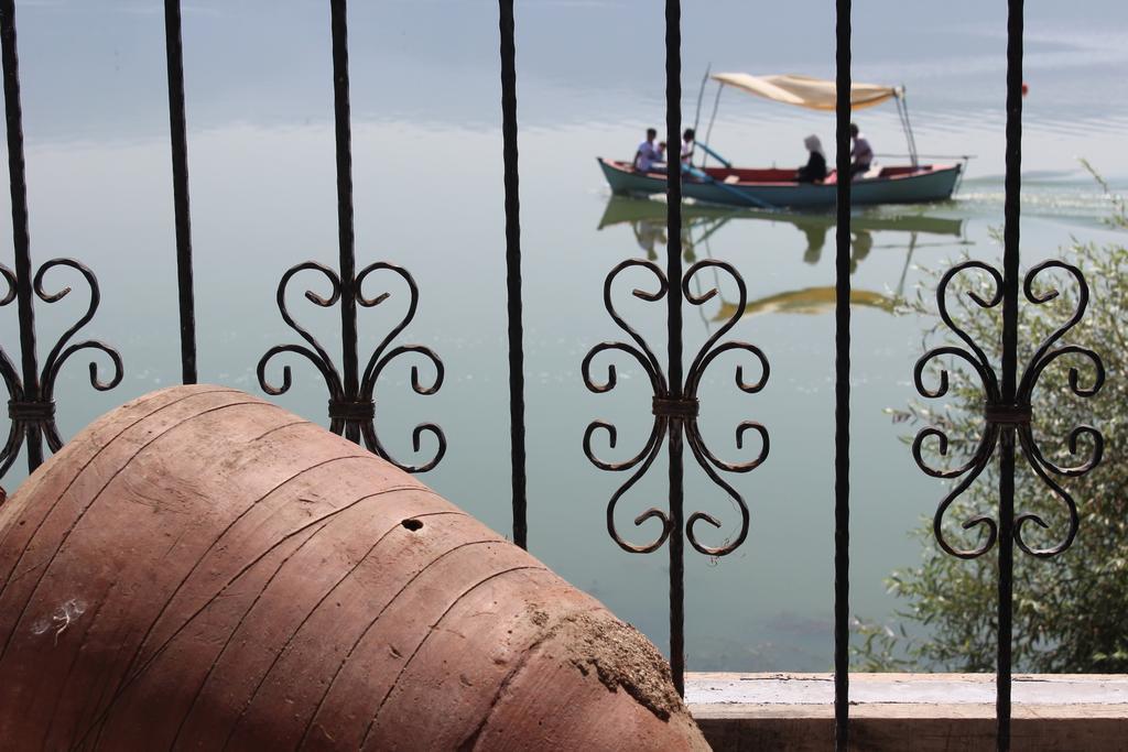 Faik Bey Konagi Bed & Breakfast Golyazi Exterior photo